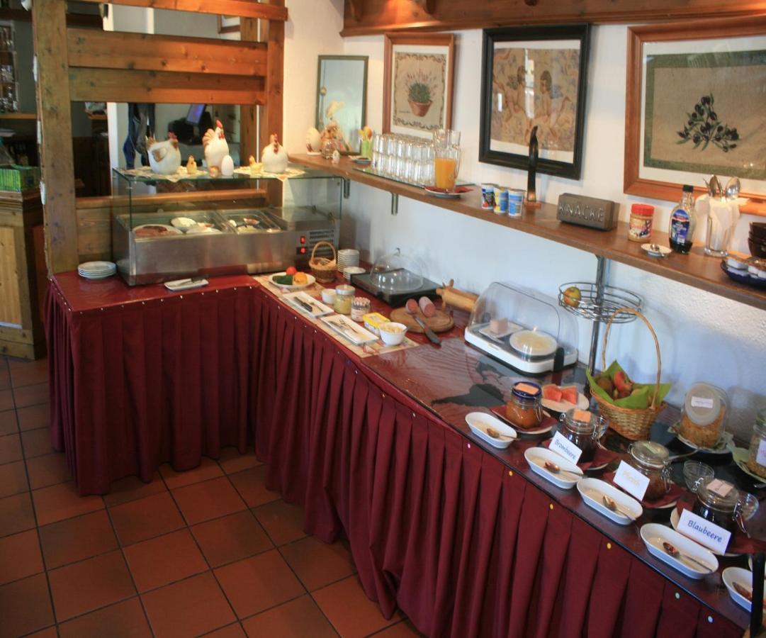 Landhotel Storchenkrug Ruhstadt Bagian luar foto