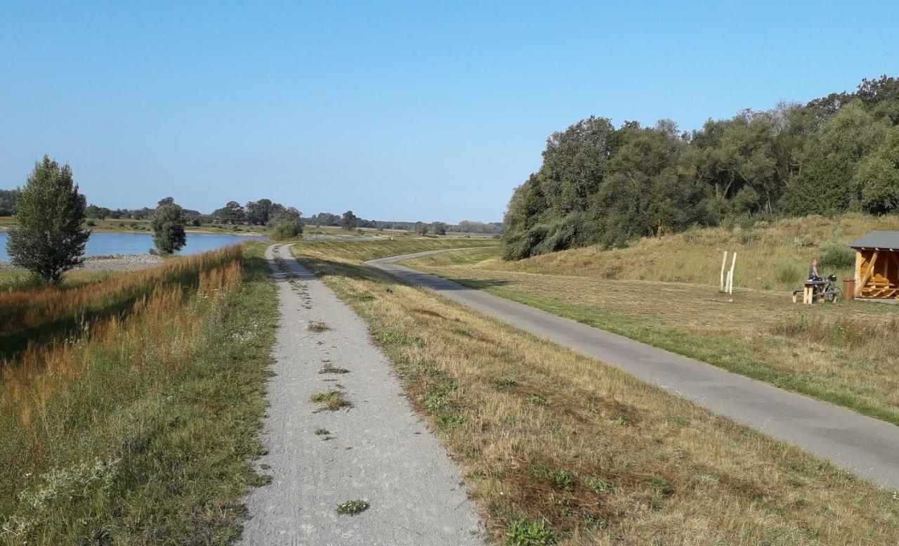 Landhotel Storchenkrug Ruhstadt Bagian luar foto