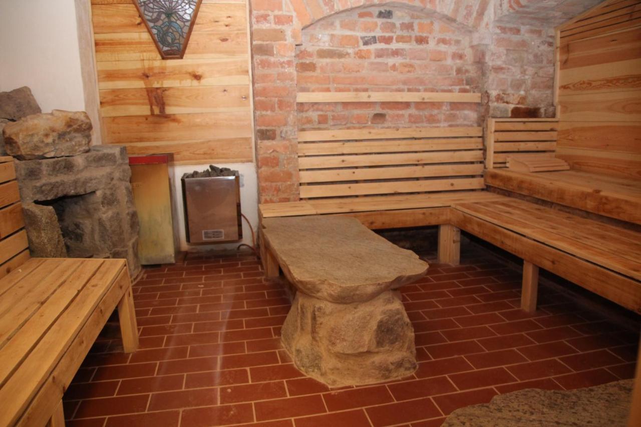 Landhotel Storchenkrug Ruhstadt Bagian luar foto