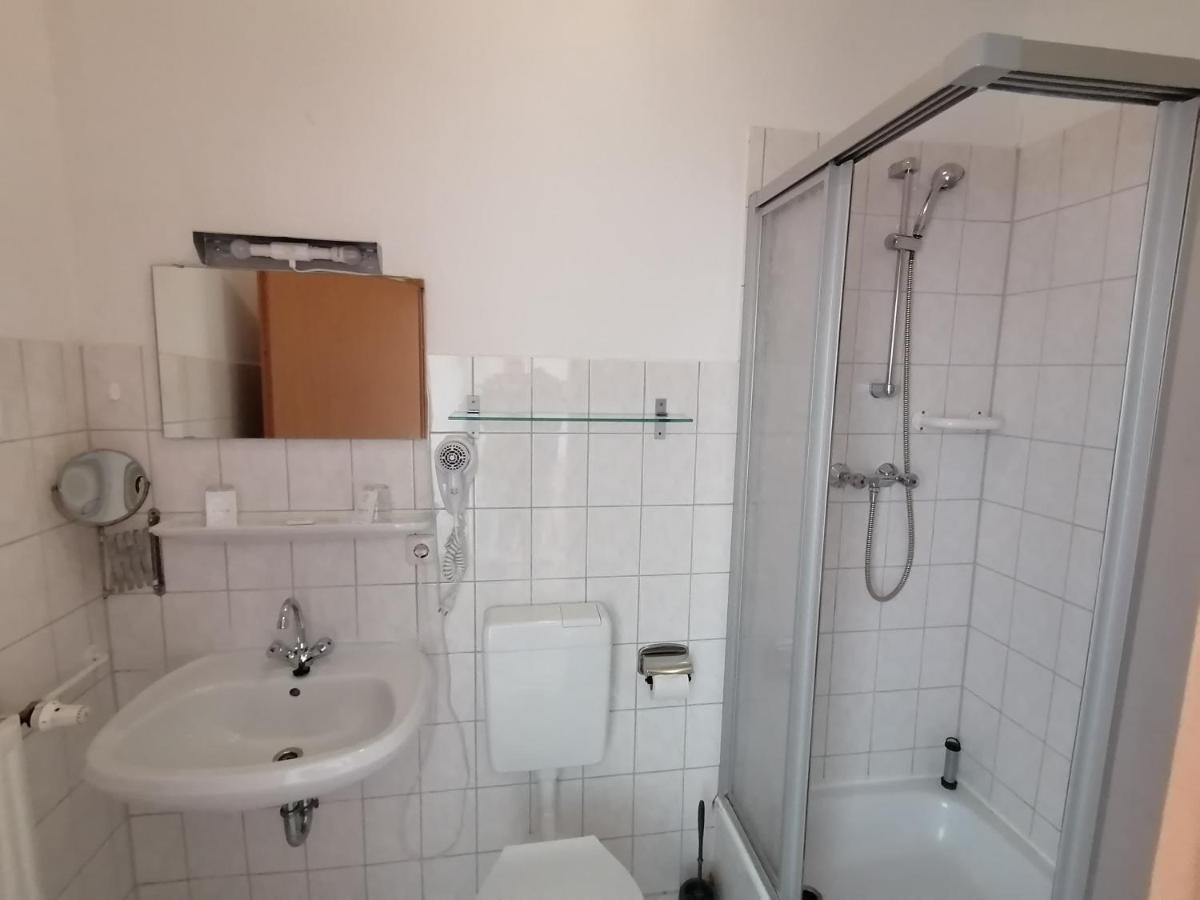 Landhotel Storchenkrug Ruhstadt Bagian luar foto