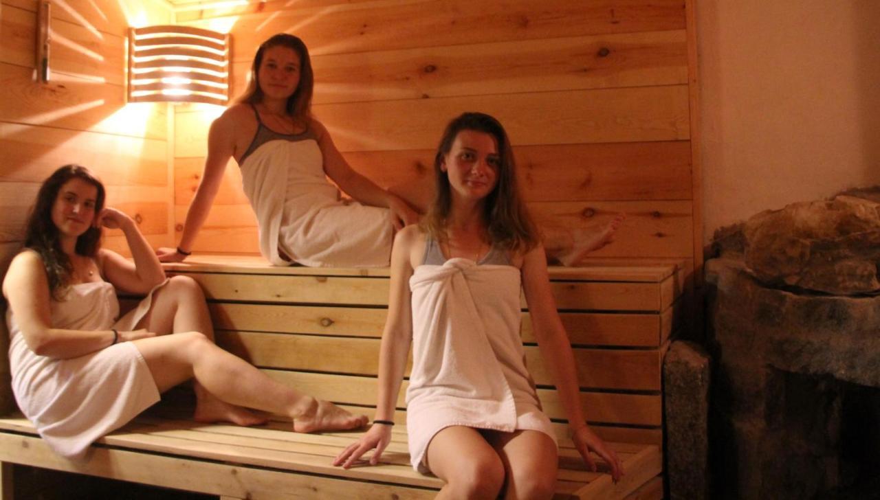 Landhotel Storchenkrug Ruhstadt Bagian luar foto
