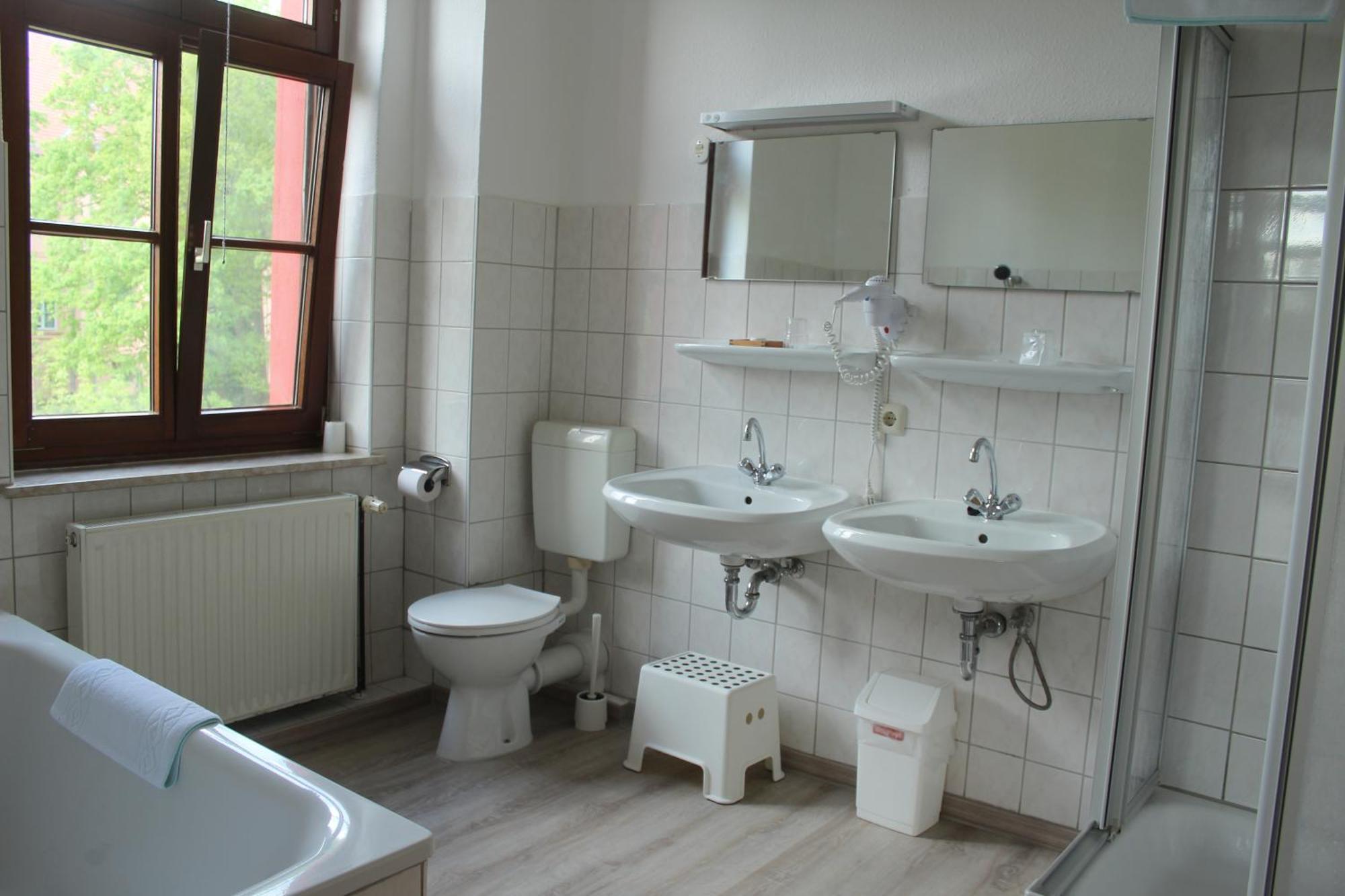 Landhotel Storchenkrug Ruhstadt Bagian luar foto